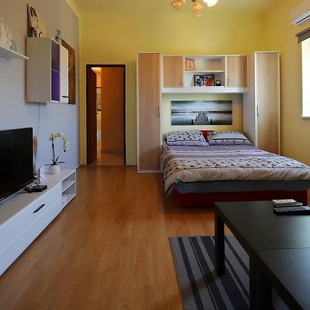 Apartman Vito Apartment Рийека Екстериор снимка