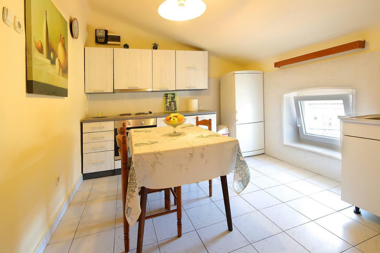 Apartman Vito Apartment Рийека Екстериор снимка